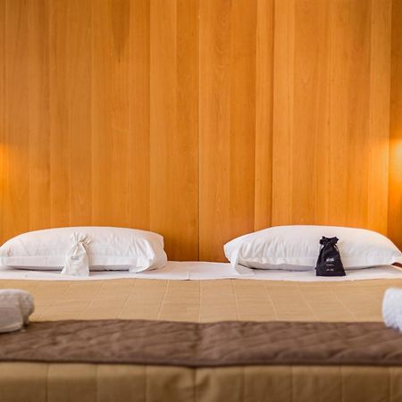 New Ipoint Hotel 산 조반니 인페르시체토 외부 사진